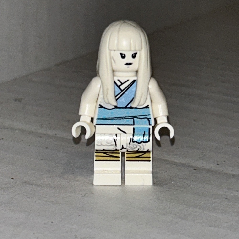 new LEGO NINJAGO Master of the Mountain Minifig - Princess Vania of Shintaro